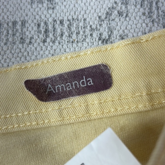 Gloria Vanderbilt Yellow Amanda Jeans Sz 18 Short - Picture 9 of 11